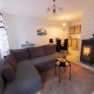  Apartman Mihelcic