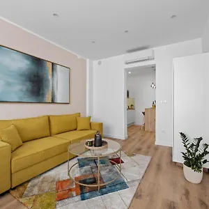 https://giardini-m-studio-apartments.pula-hotels.org