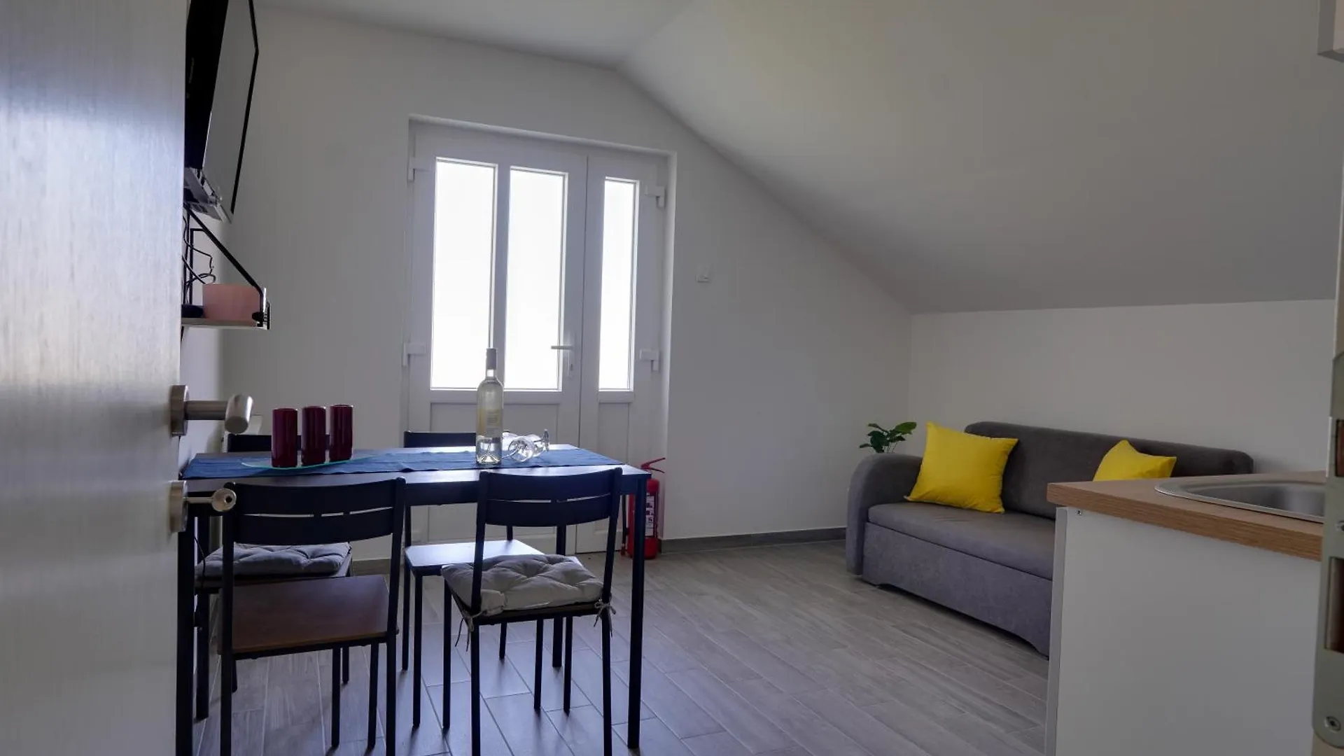 Apartmani Zrilic